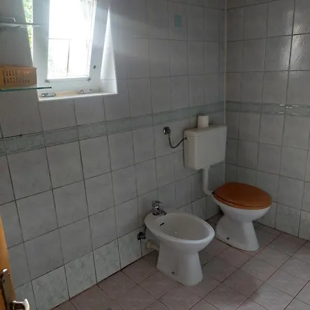 Ml Free Parking * Loče pri Poljčanah