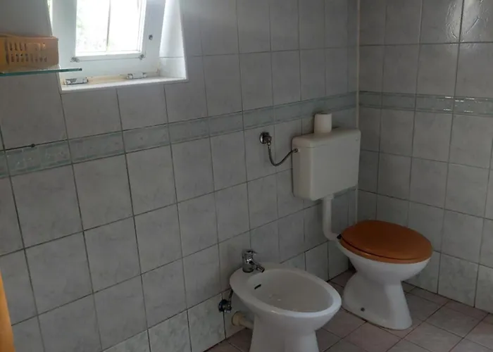 Ml Free Parking * Loče pri Poljčanah